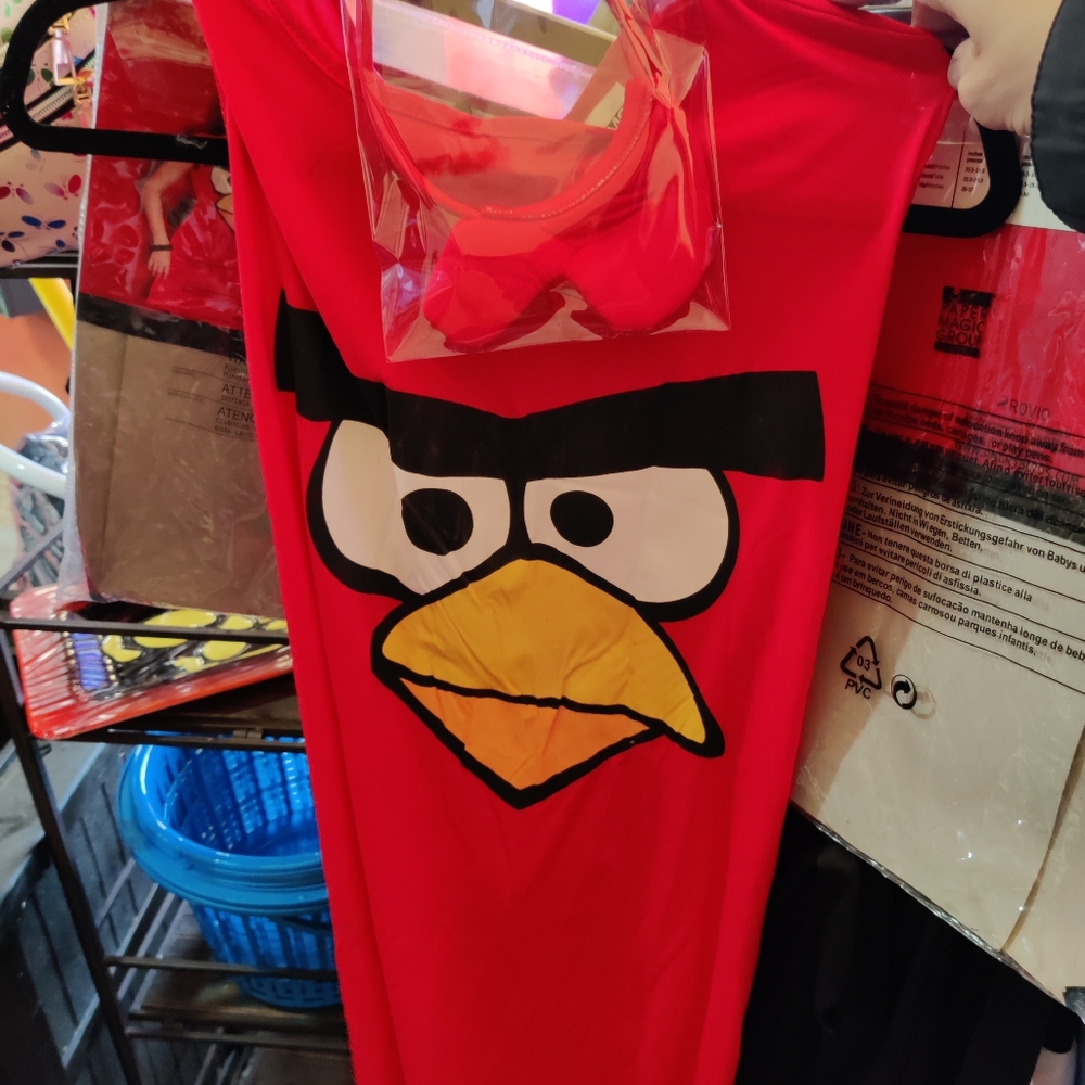 Red angry Bird costume